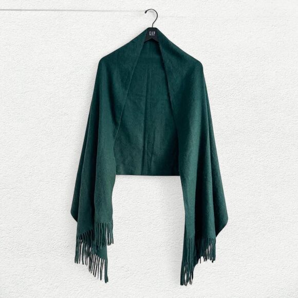 Zara Oversized Fringe Scarf in Green - Picture 1 of 8